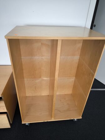 2 stk. skuffemoduler samt reol 