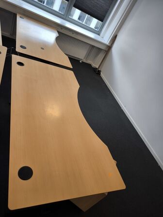 2 stk. el. hæve/sænke skriveborde