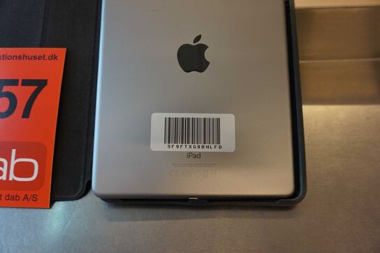 Apple Ipad F9TF med case 