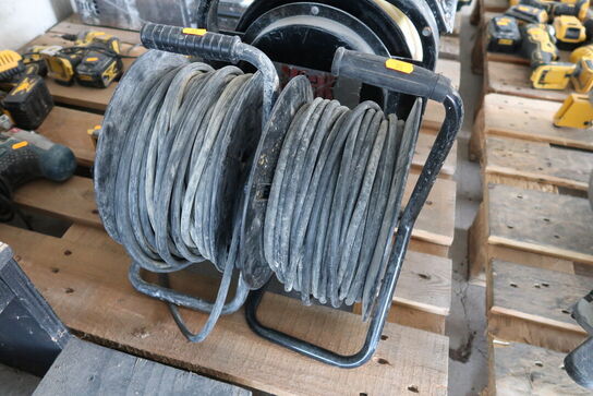 2 stk. Kabeltromler 230V