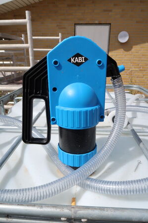 Palletank med AdBlue ca. 750 liter