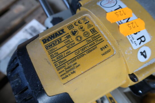 Kap- /Geringssav DEWALT DWS727
