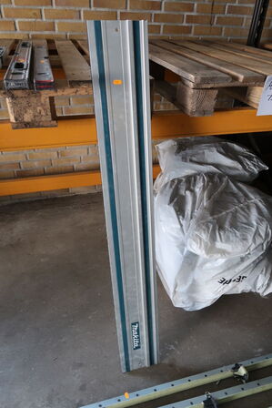 Skæreskinne MAKITA 140cm