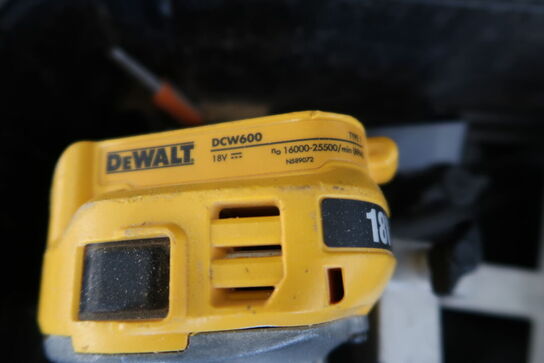 Akku-overfræser DEWALT DCW600