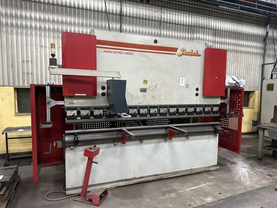 2 axet Kantpresse BAYKAL APH 3110x200 Årgang 2007 - ( 1030 arbejdstimer )