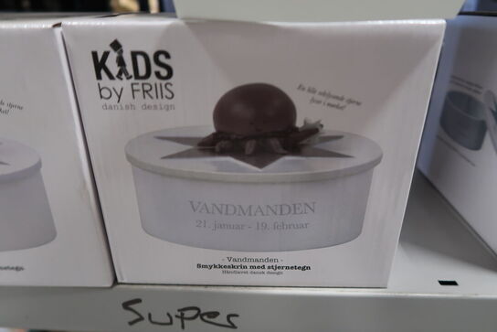 2 stk. Kids By Friis Smykkeskrin med stjernetegn