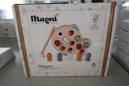 Magni Fiskespil i 100% FSC træ med magnet og fiskestang