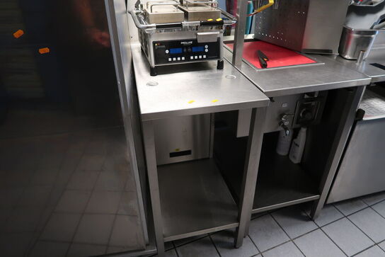 Rustfri stålbord uden indhold
