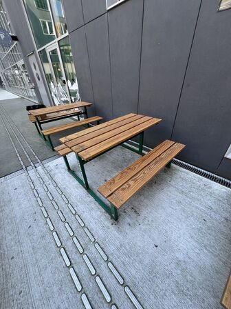 4 stk. bord/bænkesæt m. stålstel