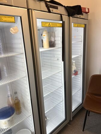 Displaykøleskab GRAM KG 410 RG L1