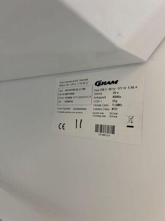 Displaykøleskab GRAM KG 410 RG DL L1