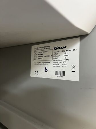 Industrifryseskab GRAM F 410 RG DL L1