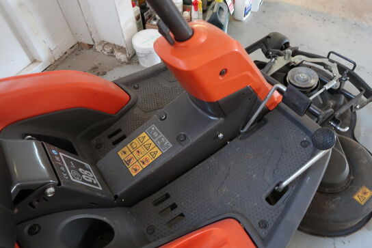 Husqvarna R 214TC Comfort Edition frontklipper