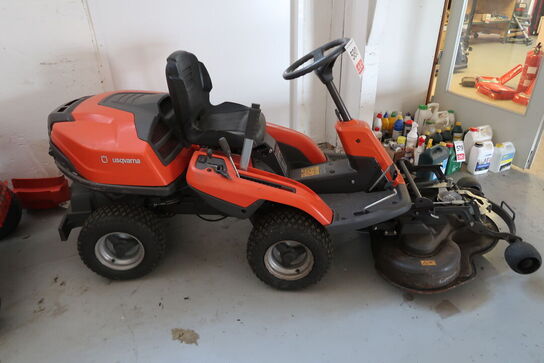 Husqvarna R 214TC Comfort Edition frontklipper