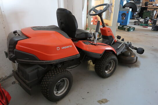 Husqvarna R 214TC Comfort Edition frontklipper