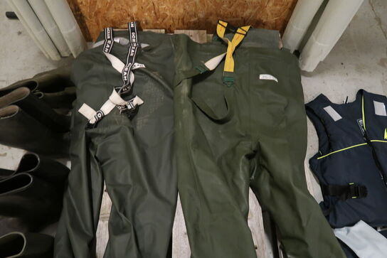 2 sæt waders + 4 par gummistøvler