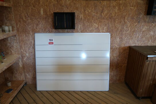 Magnettavle - 150x120 cm + 3 stk. reolkasser 