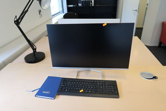 Computerskærm HP M27fw med tastatur