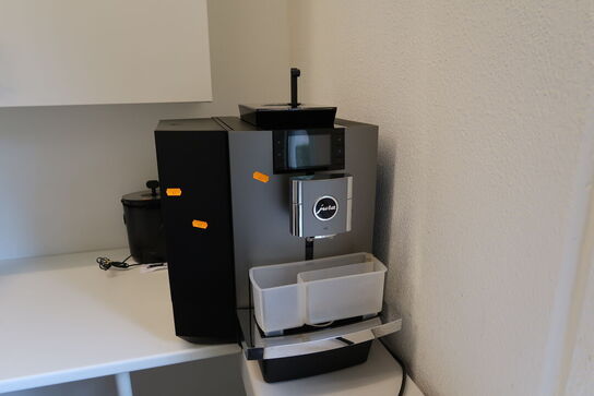 Espressomaskine JURA X10 (EA) med mælkekøler