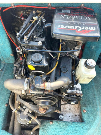 17' Bowrider STARCRAFT 1710