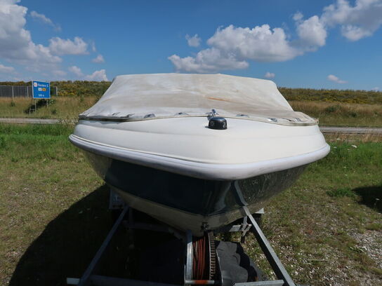17' Bowrider STARCRAFT 1710
