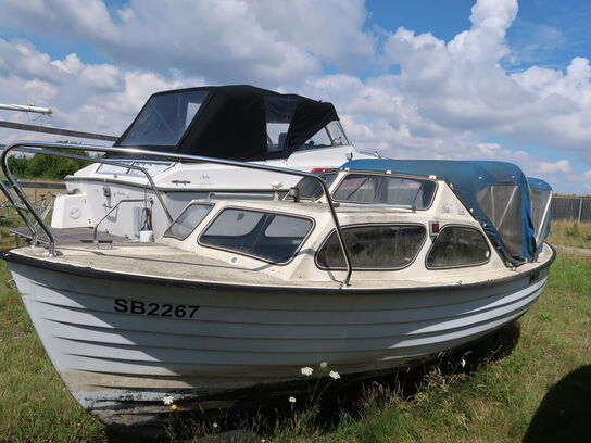 Kabinebåd SCAND BOATS