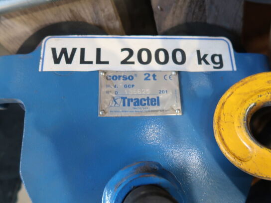 Svingkran med el talje 500 kg