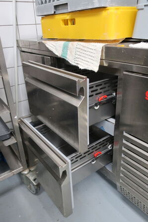 Kølebord GGMGASTRO BMPP1500ii