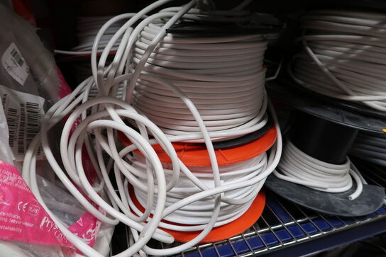 Div. Kabler, kabeltromler med kabel