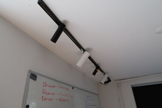 Skinne med 4 stk. spots TUBE Led