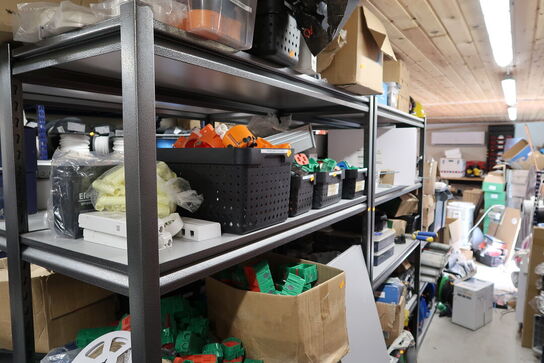 3 stk. lagerreoler uden indhold