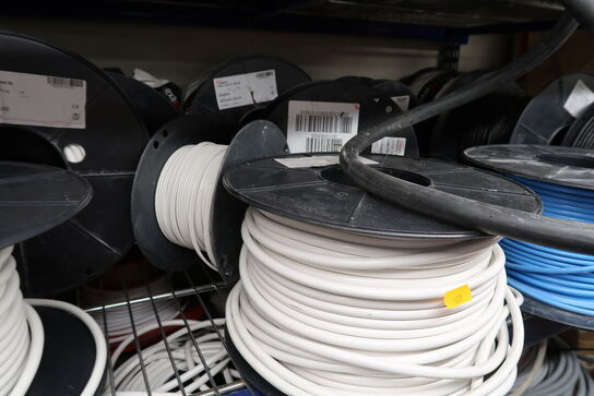 Div. Kabler, kabeltromler med kabel