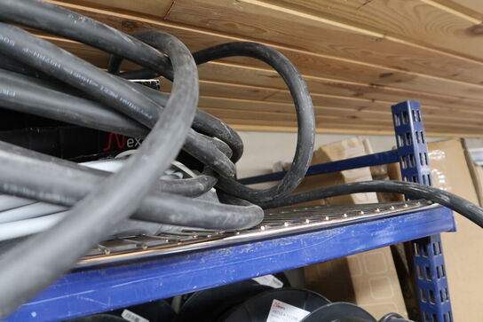 Div. Kabler, kabeltromler med kabel
