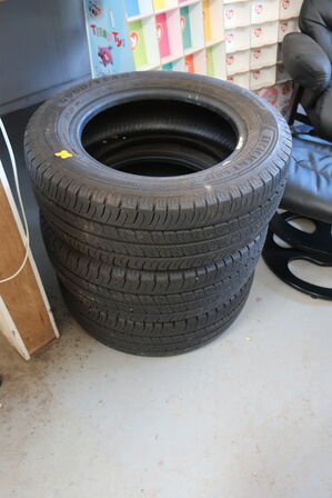 3 stk. dæk GOODYEAR 215/65r16c 109/107t