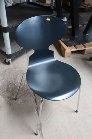 Skalstol ARNE JACOBSEN "Myren"