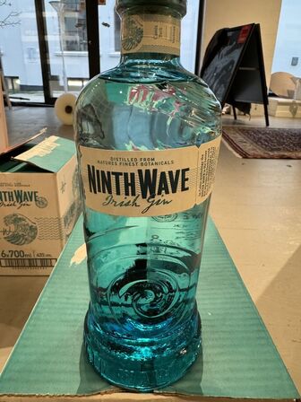 4 fl. Ninth Wave Gin