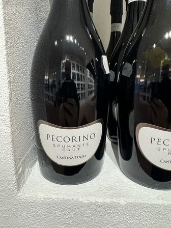 6 fl. Pecorino Spumante Brut 