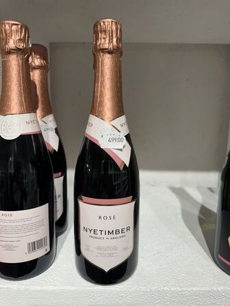 3 fl. Nyetimber Rose English Sparkling