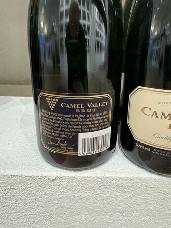 4 fl. Camel Valley Brut Reserve