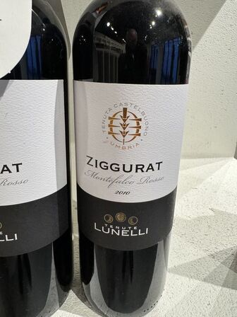 2 fl. Castelbuono Ziggurat Montefalco Rosso Lunelli 2010