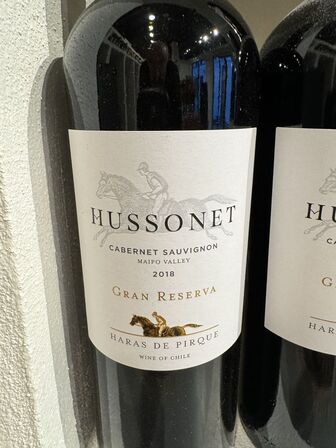 3 fl. Hussonet Cabernet Sauvignon 2018 & 3 fl. Bernhart Spätburgunder