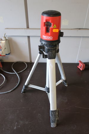 Krydslaser RIDGID CL-100 med stativ