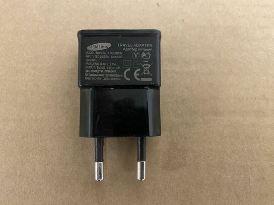 9 x Samsung ETAU80EWE USB Charger