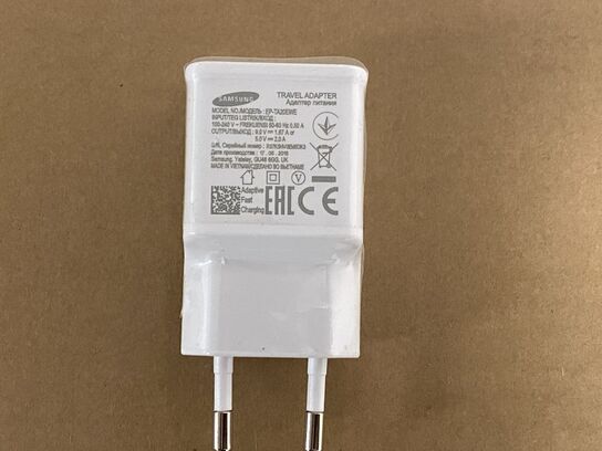 5 x Samsung EP-TA20EWE USB-C Charger