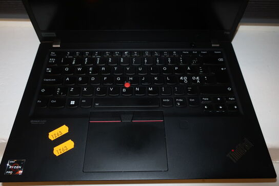 Bærbarcomputer LENOVO T14s Gen 1 (se billeder for specs)