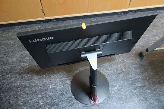 Skærm LENOVO T24i-10