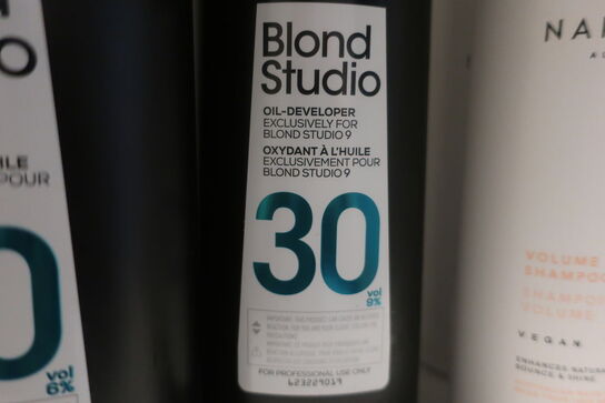 2 stk. LOREAL Blond Studio 20 og 30 