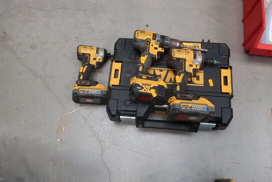 3 stk. akku bore/skruemaskiner DEWALT DCF887, DCD791 med 3 stk. batterier