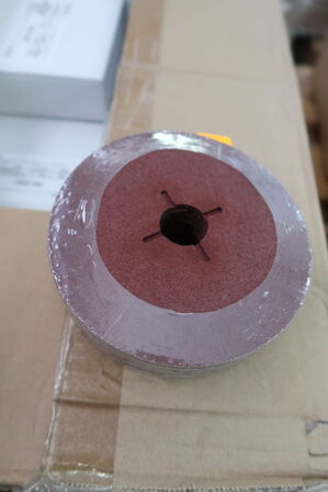 800 pcs. Fiber grinding discs PEGATEC K60