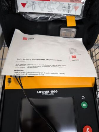 Hjertestarter  LIFEPAK 1000